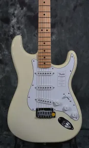 Fender Standard Series Stratocaster Olympic White с доставкой в тот же день