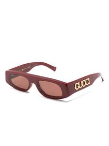 Gucci Eyewear солнцезащитные очки в прямоугольной оправе, красный