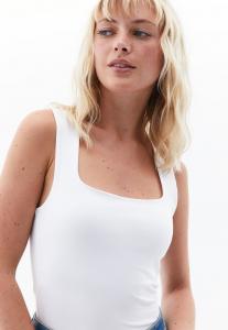 Топ SQUARE NECK OXXO, белый