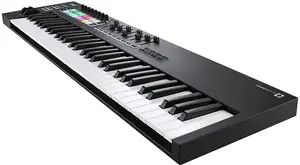 MIDI-контроллер Novation Launchkey 61 MKIII 2020 - настоящее время - черный