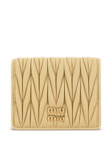 Miu Miu маленький стеганый кошелек, нейтральный