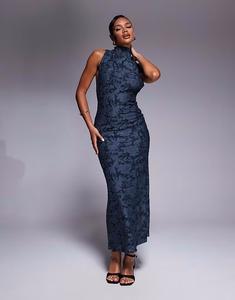 Длинное платье ASOS DESIGN с халтер-холкой, открытой спиной и драпировкой синего цвета