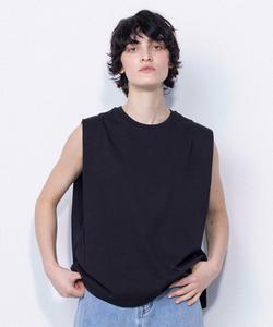 Функциональная футболка без рукавов ReNave с возможностью стирки, охлаждения и защиты от УФ-излучения.