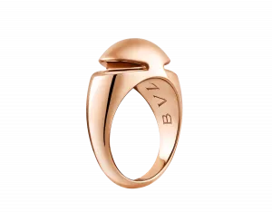 Кольцо с кабошоном Bvlgari