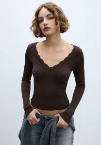 Бесшовный топ с длинными рукавами Stradivarius, Dark Brown