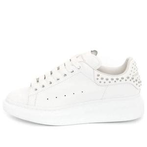 Кроссовки studded oversized sneakers 'white' Alexander Mcqueen, белый