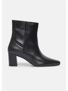 Comma Сапоги в черном цвете (9999)