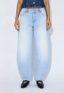 Нэнси широко расставленные ноги Dr.Denim, Stream Light Fade