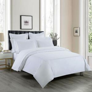 Комплект пододеяльников Hotel Suite с золотой вышивкой и накладками, белый