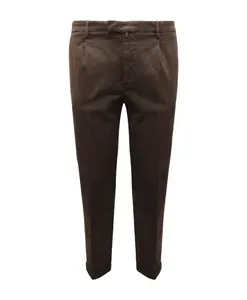 Простые брюки со складками и отворотами. Briglia, коричневый