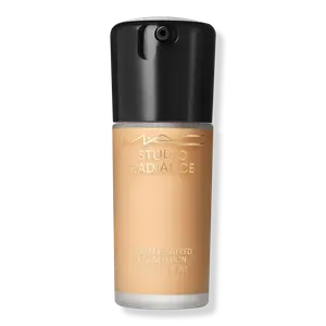 Тональная основа Studio Radiance Serum Powered Foundation MAC, NC30 (light to medium beige with golden undertone for light to medium skin)