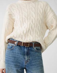 Ремень Stradivarius с заклепками бежевого цвета