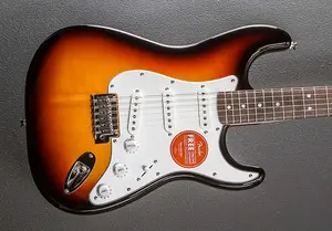 Squier Affinity Series Stratocaster - 3-цветный санберст с индийским лаурелем