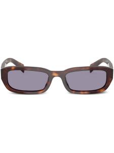 Prada Eyewear солнцезащитные очки в прямоугольной оправе, коричневый