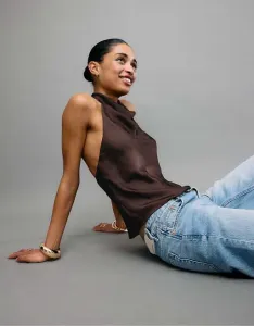 Коричневый топ с атласным эффектом Stradivarius