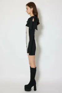 Двухцветное мини-платье из трикотажа с открытыми плечами и лентами Rienda, цвет Beg