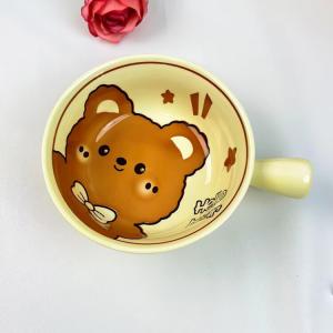 Ceramics Керамическая миска для дома, новый стиль 2025, рисовая миска, милый медведь кремового цвета, посуда на одного человека, 6-дюймовая миска с английской ручкой и очаровательным дизайном медведя (1 штука)