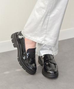 Лоферы с объемной подошвой и монетовидной застежкой Tamaris, цвет Ble