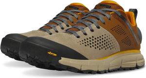 Мужские туристические ботинки Danner Trail 2650 - прочная замша, легкий текстиль с дышащей сетчатой подкладкой, стелька Ortholite и подошва Vibram для сцепления, коричневый