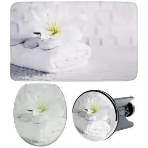 Набор аксессуаров для ванной комнаты Sanilo «Good Feeling» (полный комплект, 3 шт.), состоящий из сиденья для унитаза, коврика для ванной и пробки для раковины, белый