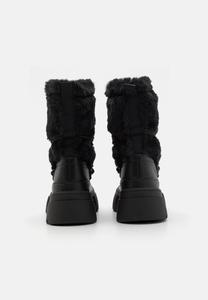 Зимние сапоги Even&Odd, черный