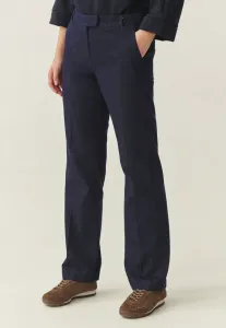 Статья о брюках laurania Tatuum, Denim