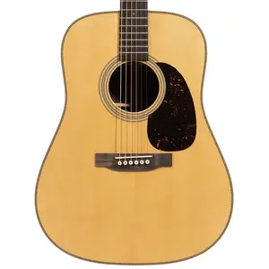 Акустическая гитара Martin HD-28 Standard Series, натуральная, с жестким чехлом
