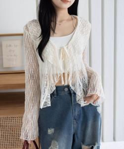 кардиган с оборками и кружевом