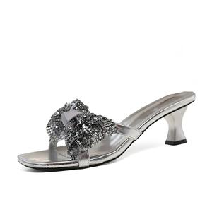 Тапочки-слайды женские Medd, Black