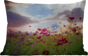 Подушка для улицы - Цветы - Розовый - Закат - Природа - Луг - Горизонт - 60 x 40 см - Устойчива к погодным условиям - Подушка для отдыха - Декоративная подушка - Подушка для дома MuchoWow