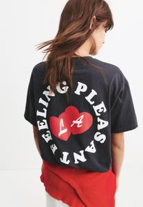 Футболка PULL&BEAR HEART GRAPHIC, Black