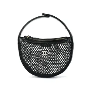 CHANEL Чёрная овчинная сумка унисекс