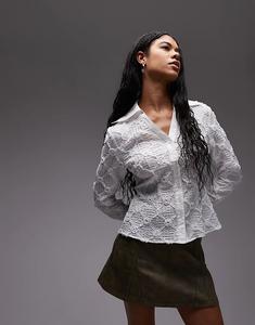 Приталенная фактурная блузка LAAGAM белого цвета