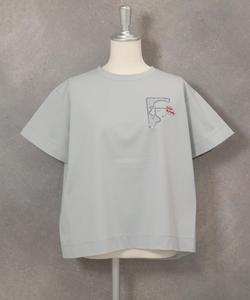 Стильный пуловер с вышивкой пайетками