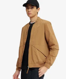 Военная куртка SOLOTEX с защитой от ультрафиолетового излучения и водоотталкивающими свойствами.