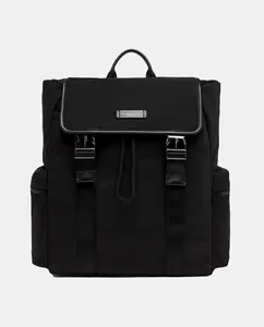 Oslo, новый повседневный рюкзак от Джанни Киарини. Изготовлен из нейлона с подходящей кожаной отделкой Gianni Chiarini, чёрный