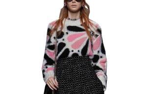 Свитер женский Chanel, белый