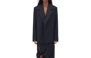 Деловой костюм женский черный Bottega Veneta