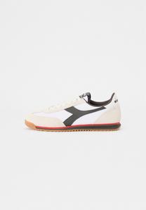 Кроссовки CROSS UNISEX Diadora, белый