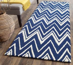 Ковер-дорожка SAFAVIEH, 77 x 244 см, Cambridge Collection, Navy & Ivory, ручной работы, шеврон из шерсти, идеален для помещений с высокой проходимостью в гостиной, спальне (CAM711M)