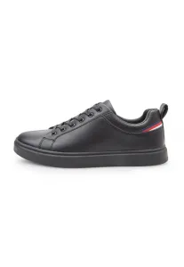 Низкие кроссовки Bata, Nero
