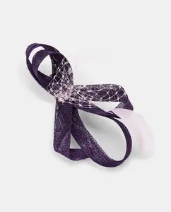 Миниатюрная шляпка с пером и тюлем Tout En Tete, фиолетовый