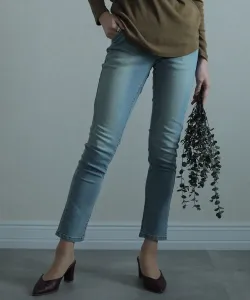 Узкие джинсы из резины Pourvous, цвет Blue