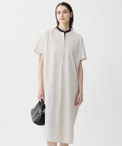 Платье RENU с мягким воротником-стойкой в виде пишущей машинки