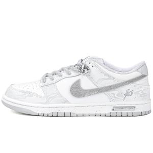 Dunk Kids' Skateboarding Shoes Unisex Nike, белый серый