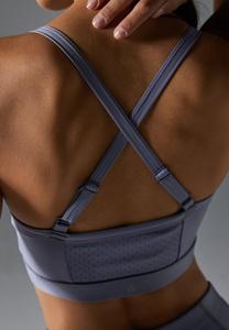 Спортивный бюстгальтер с легкой поддержкой Even&Odd, серый металлик