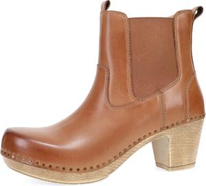 Женские стильные ботильоны Dansko Shayna - стелька с возвратом энергии и дополнительной поддержкой свода стопы - легкая подошва из ПУ для долговечного ношения, Luggage