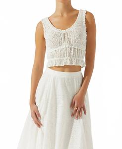 Киссель Тирред Айлет Топ в белом цвете ASTR