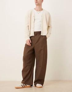 Брюки ASOS DESIGN строгий крой подковы со складками спереди из коричневой ткани с начесом