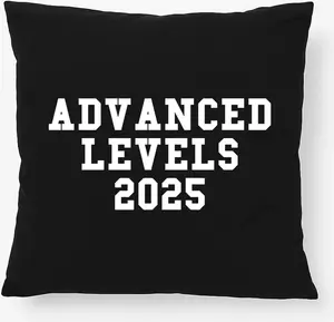 Подушка для выпускного Huuraa Advanced Levels 2025, подарок из Великобритании, 40 x 40 см, с наполнителем, черный хлопок, декоративная отделка Advanced Levels 2025 Hellweg Druckerei